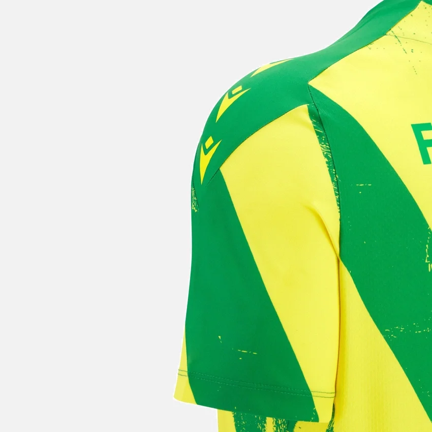 FC Nantes 2025/26 Adults’ Warm Up Shirt FC Nantes 2025/26 Adults’ Warm Up Shirt